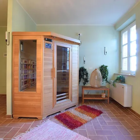 Pet Friendly In With Sauna Holiday home Gualdo Cattaneo